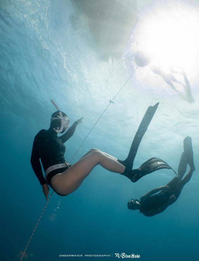 Bed and Breakfast 藍洞潛水blue Hole Dive Center Хенгчун Экстерьер фото